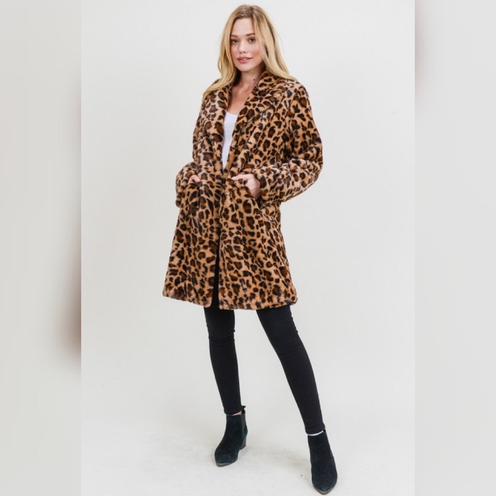 Size Small Perfect Plush Animal Print JACKET - Picture 5 of 8